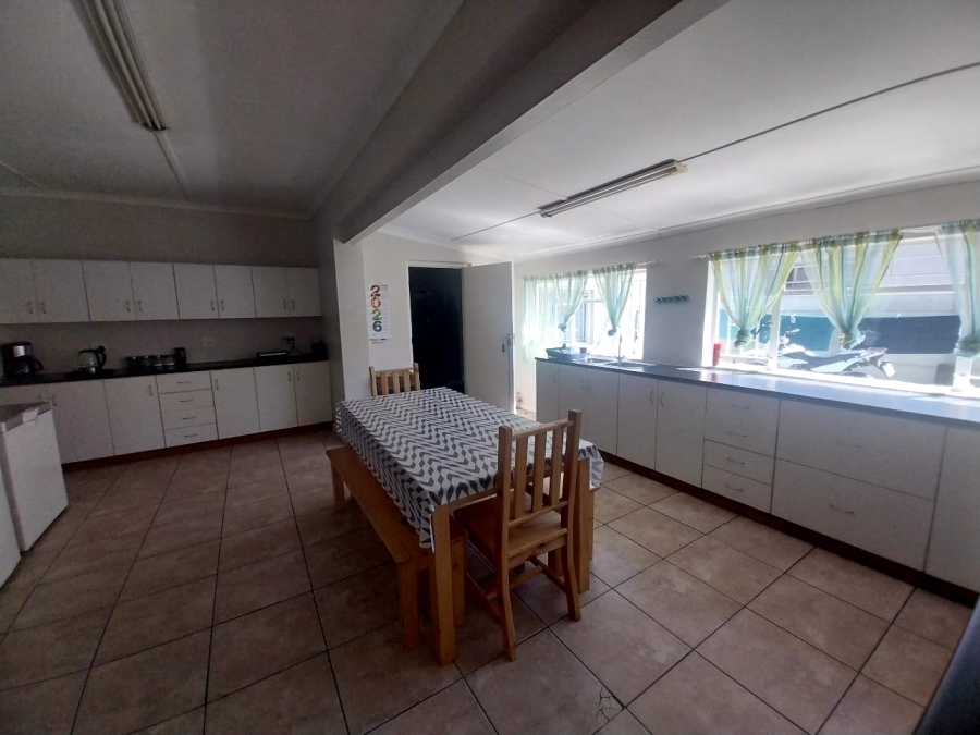 4 Bedroom Property for Sale in Rouxpark Western Cape
